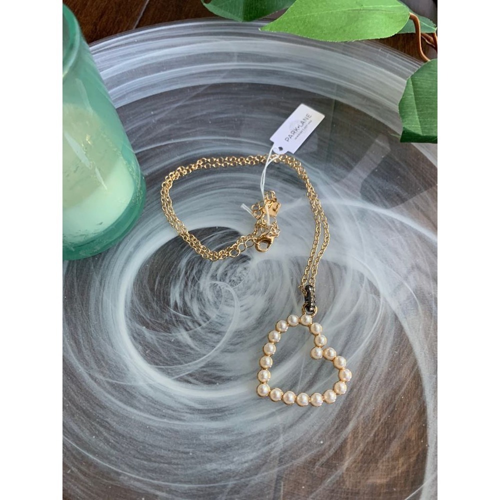 NOT AVAILABLE   NWT Park Lane gold and pearl heart necklace